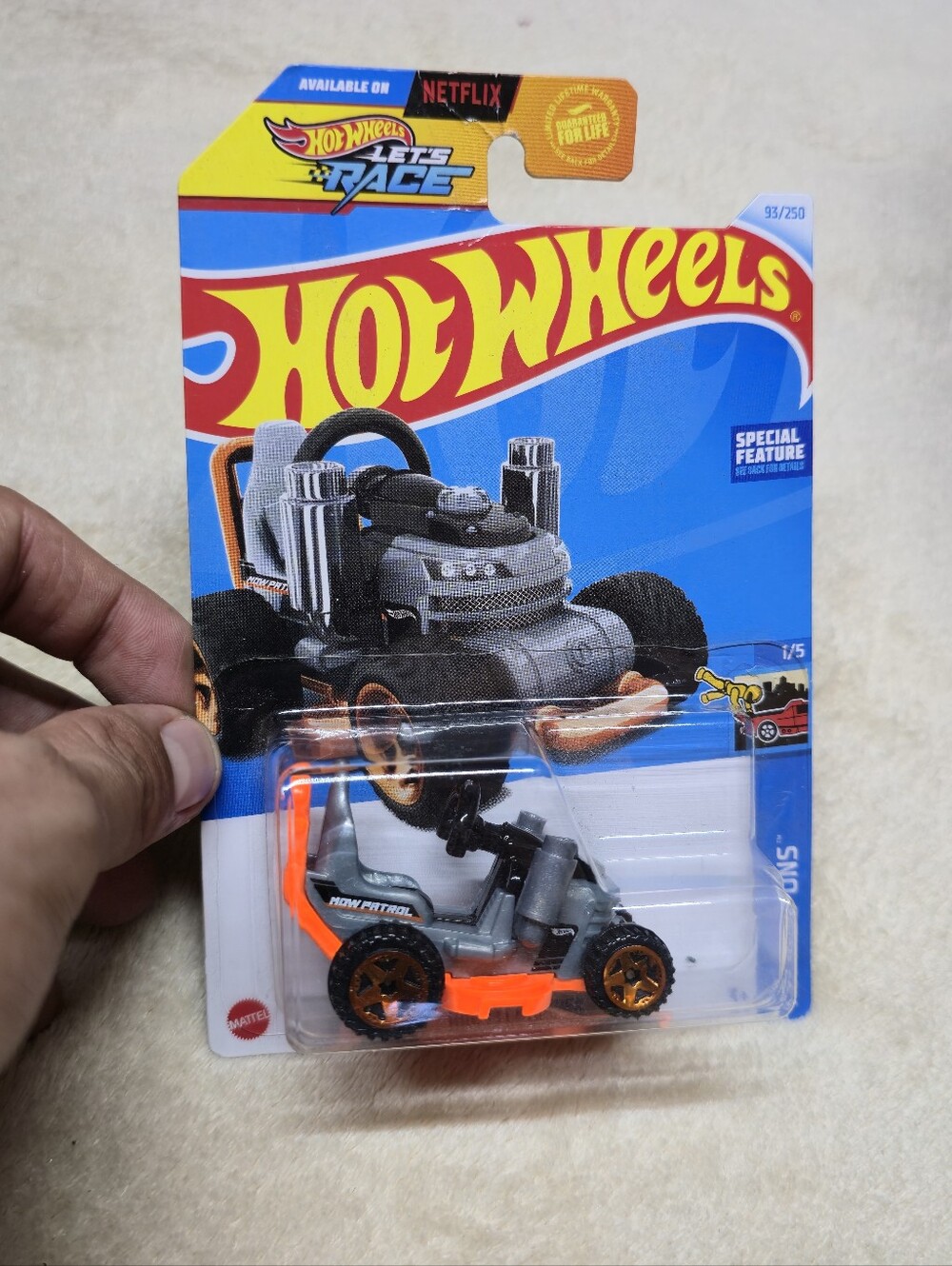 Hot Wheels - 2024 HW Ride-Ons 1/5 Grass Chomper 93/250 (BBHTC37)